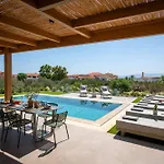 Alquimia Bb With Private Swimming Pool * Χερσόνησος